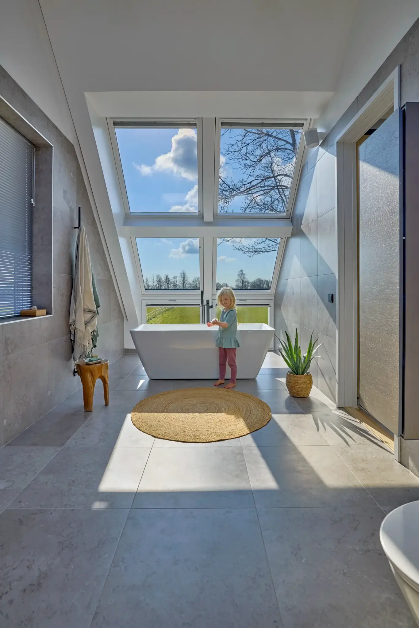 VELUX_13:10-16_familjcese_5.webp